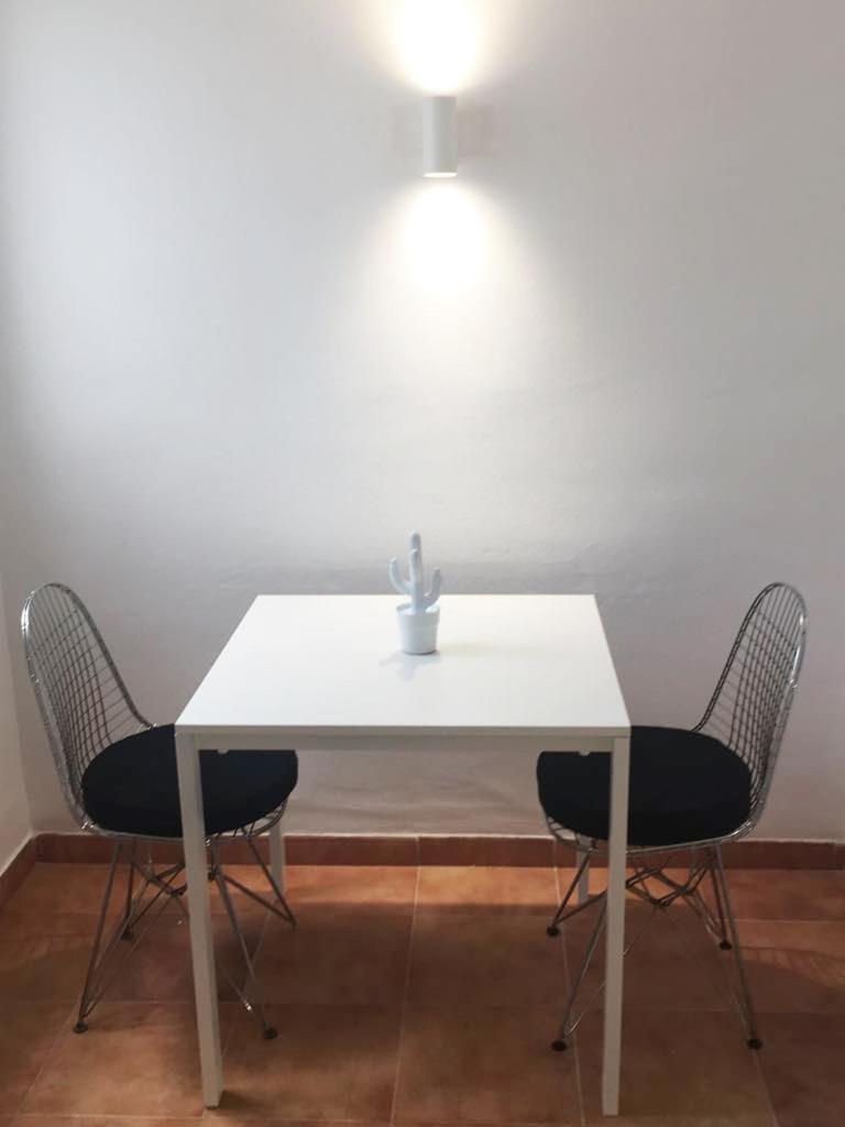 Apartamentos Albertos Santa Eulària des Riu Εξωτερικό φωτογραφία