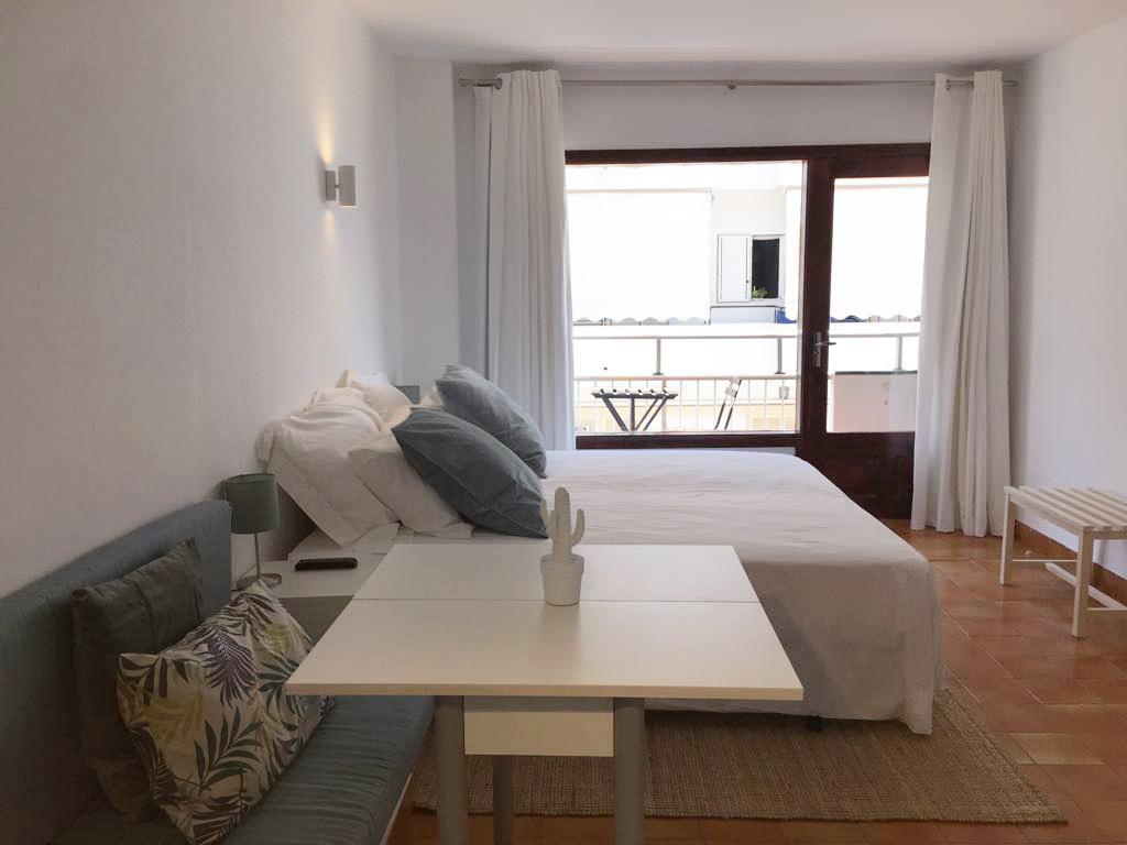 Apartamentos Albertos Santa Eulària des Riu Εξωτερικό φωτογραφία